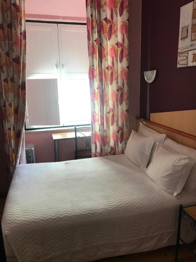 Chambre Simple avec Salle de Bains Commune